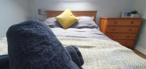 Spacious Penthouse in Central Plymouth 3 Large Bedrooms